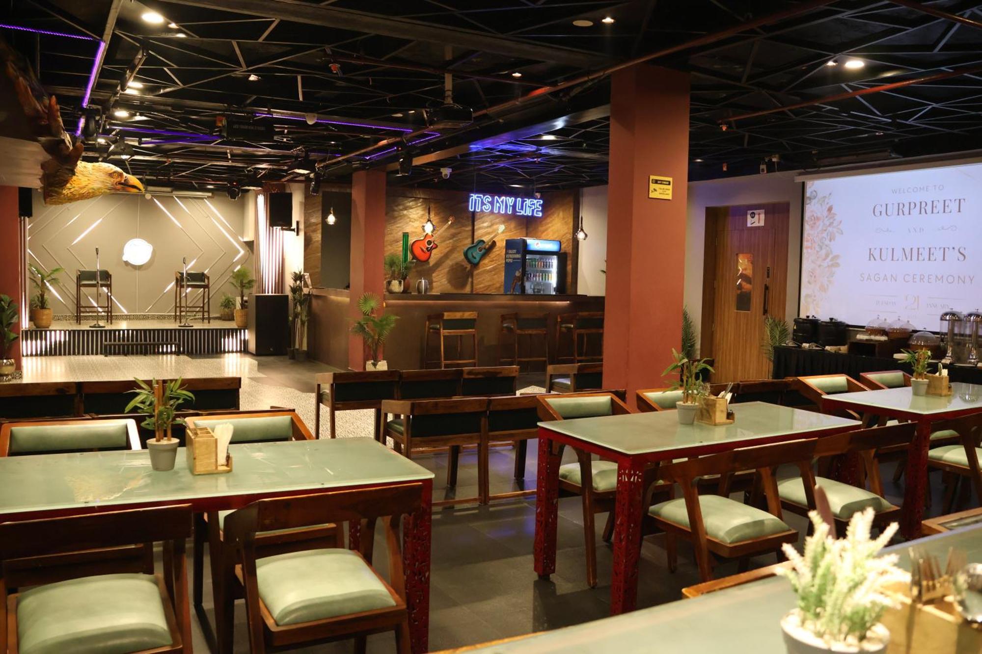 Labels Hotel Nagpur Exterior photo